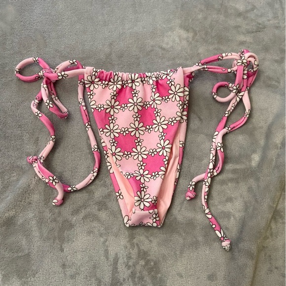New! Frankie’s bikinis Tia Terry String Bikini Bottom Pink Daisy 24417 - Picture 5 of 9